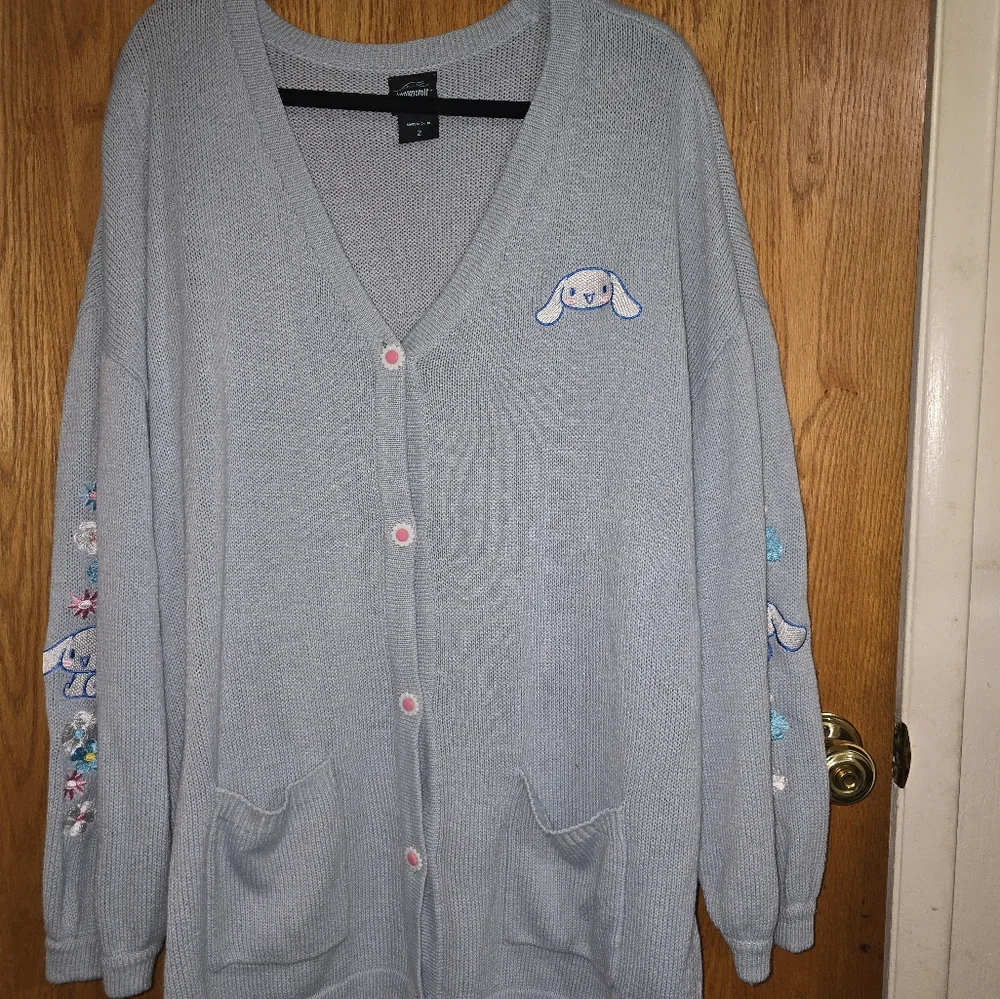EUC Cinnamoroll Embroidered Girls Oversized Cardigan - Picture 4 of 10
